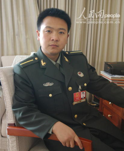 80后代表:敢于担当不断学习 青春与压力成功同