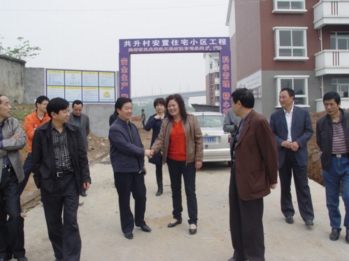 湖北宜昌伍家岗区:代表建议给力 村民安置小区
